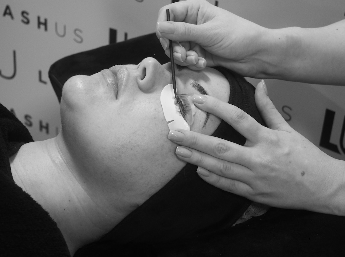 Challenges techs face when doing lash extensions and lash lifts